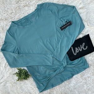 Tahari Sport Long Sleeve Twist Hem Top 💗 Teal
